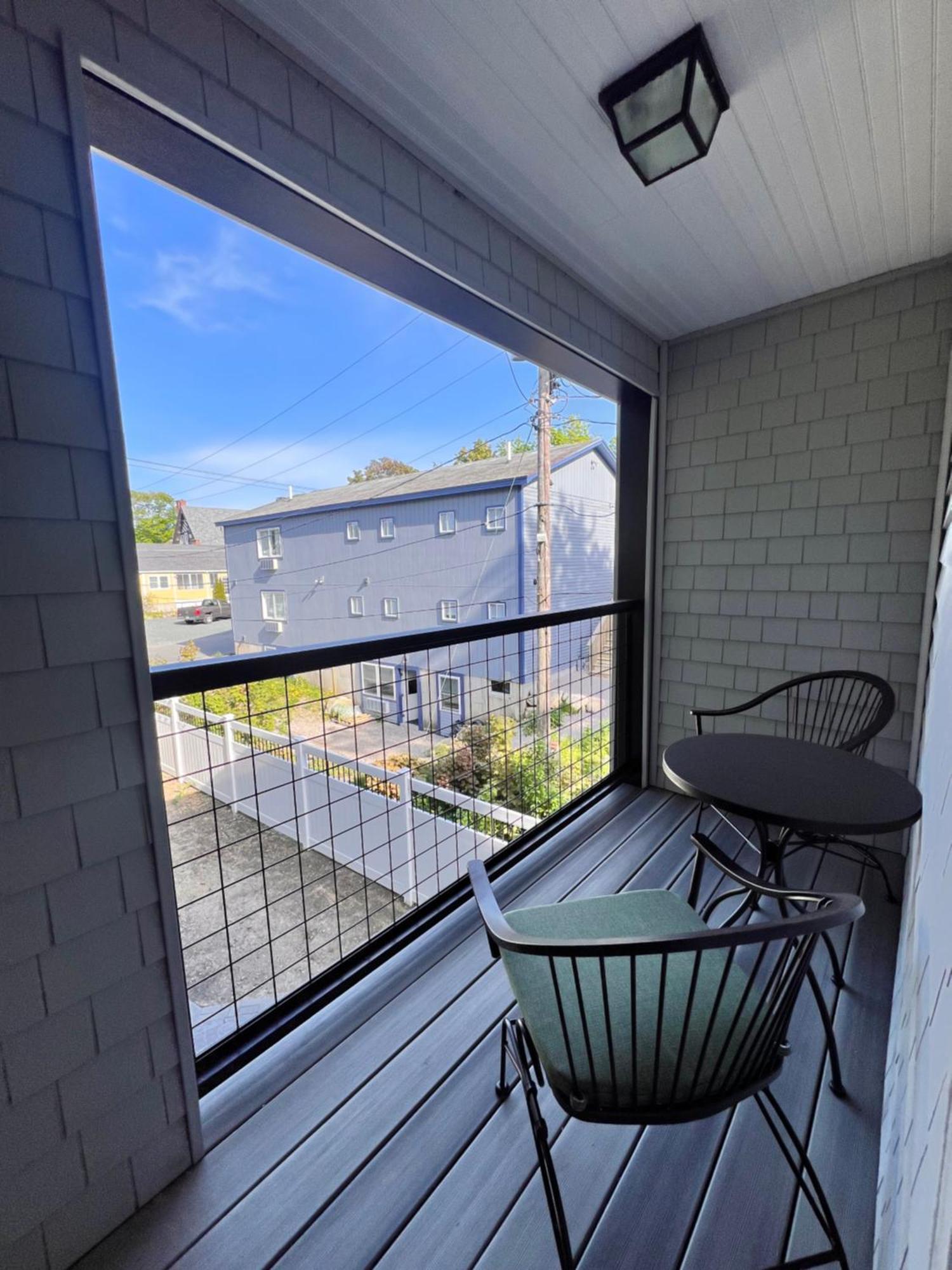 בר הרבור Canterbury Suites B&B מראה חיצוני תמונה